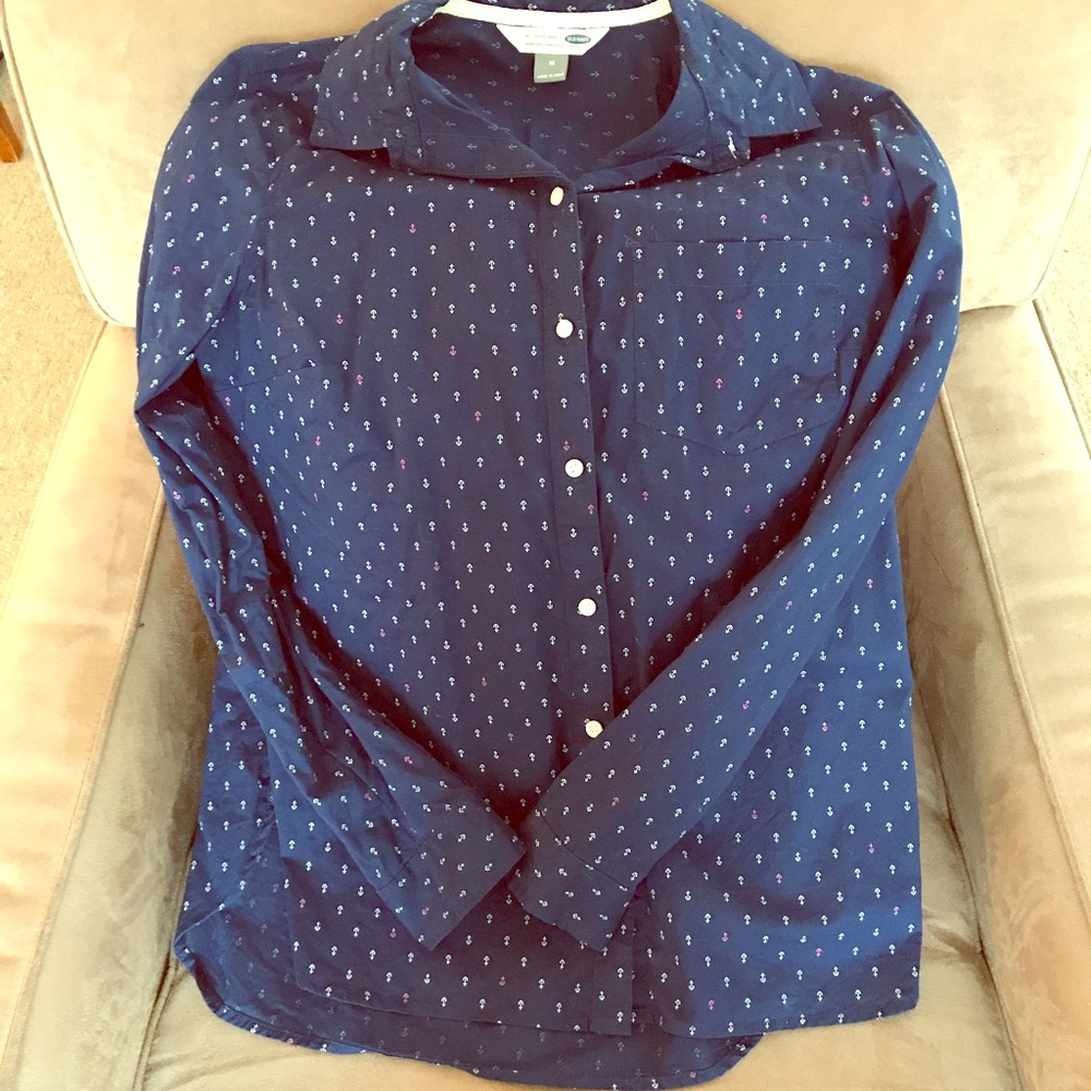 Old Navy Anchor colored shirt-Size medium